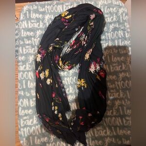 Vera Bradley Floral & Navy  Scarf
